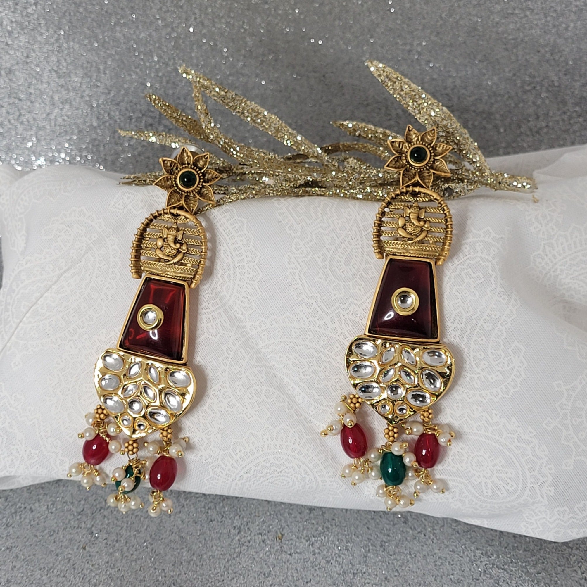 Women Jewelry : Ear rings -  Kundan Earrings - Dangle